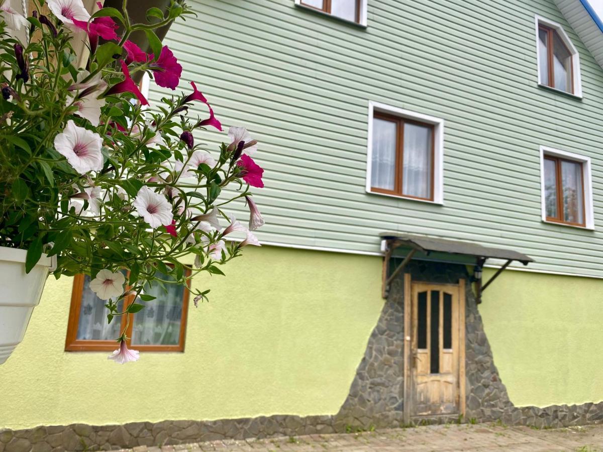Hotel Medova Hata Verkhnyaya Rozhanka Exterior foto
